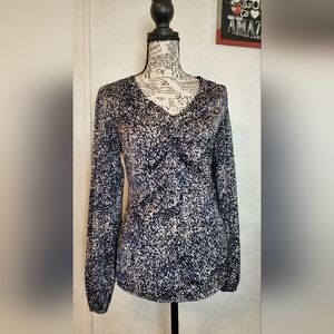 Banana Republic Navy and White Patterned Blouse